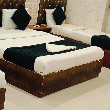 Hotel Golden Hayyath Inn Mumbai Exterior foto