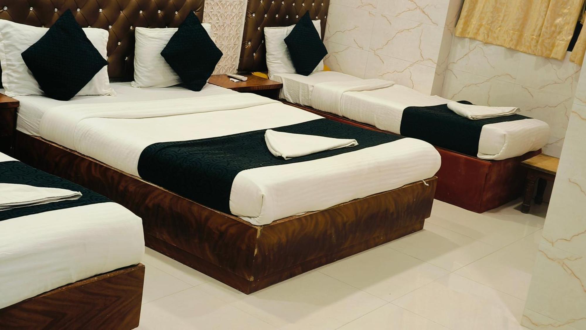 Hotel Golden Hayyath Inn Mumbai Exterior foto