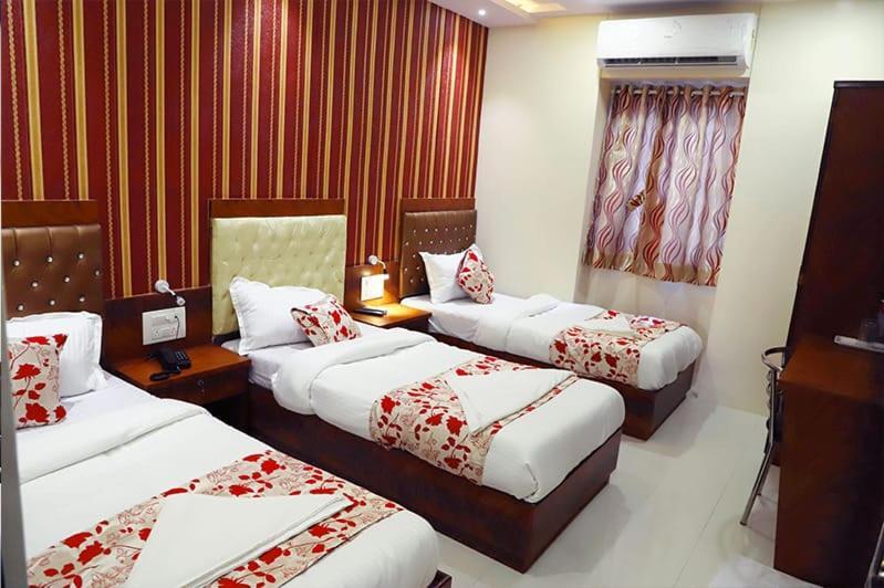 Hotel Golden Hayyath Inn Mumbai Exterior foto